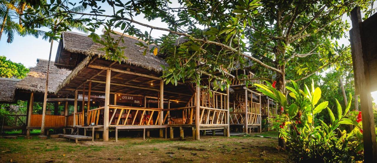 Tres Chimbadas Lake Lodge Tambopata Exteriör bild