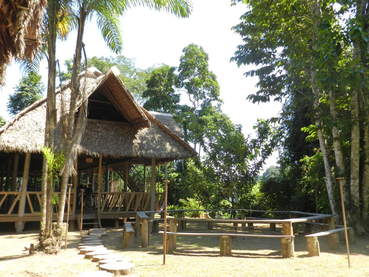 Tres Chimbadas Lake Lodge Tambopata Exteriör bild