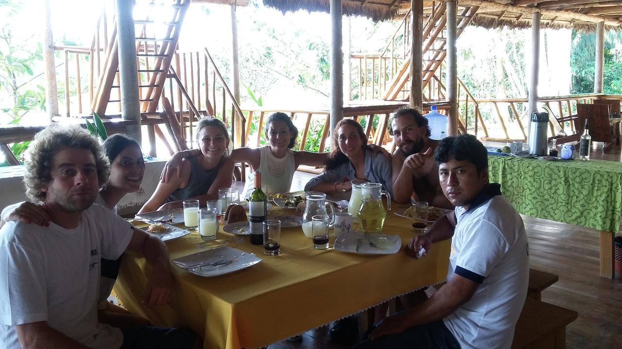 Tres Chimbadas Lake Lodge Tambopata Exteriör bild